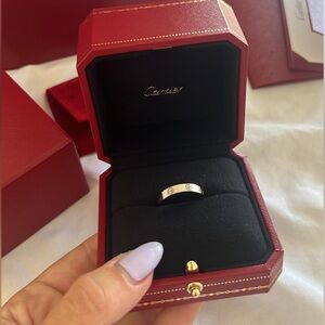 New ring cartier for sell. Selling due to wrong size. The size is 8
